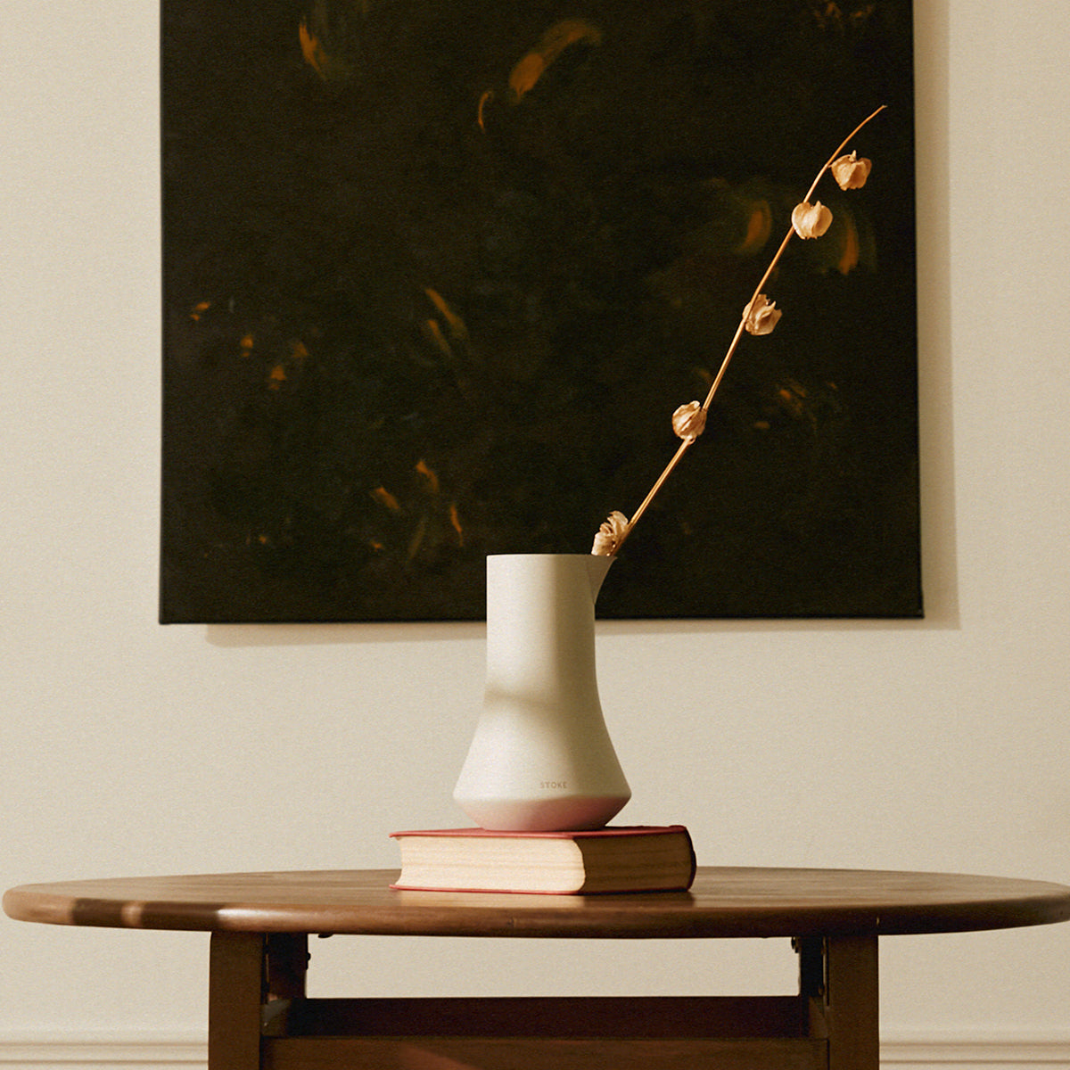 STTOKE Sharing Jug Creme Beige, styled as a vase